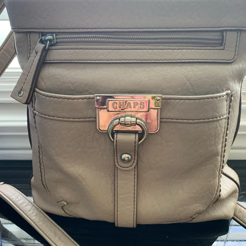 Chaps cross body bag